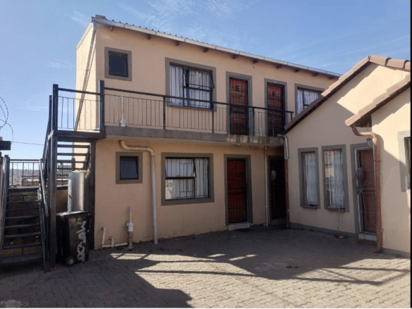 R 1 510 000 2 Bedroom House for Sale in Ebony Park Midrand, Ebony Park, Midrand Bedrooms2 Bathrooms1 Garages3