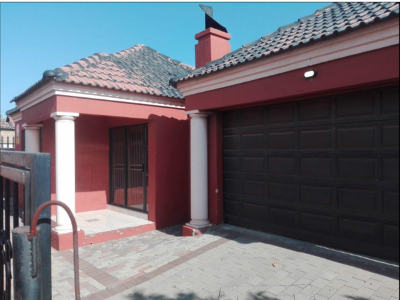 R 1 100 000 2 Bedroom House for Sale in Ebony Park Midrand, Ebony Park, Midrand Bedrooms2 Bathrooms1 Garages1
