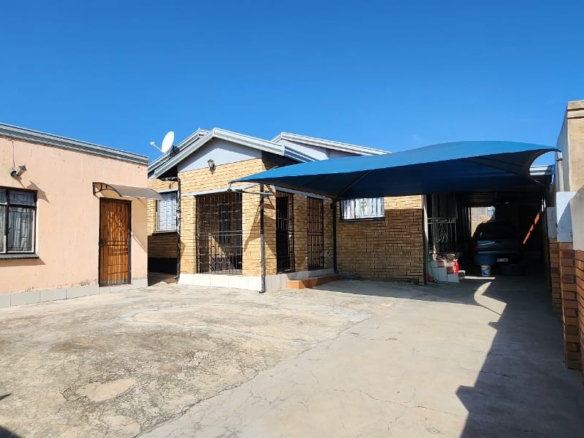 Three-Bedroom House for Sale in Tembisa