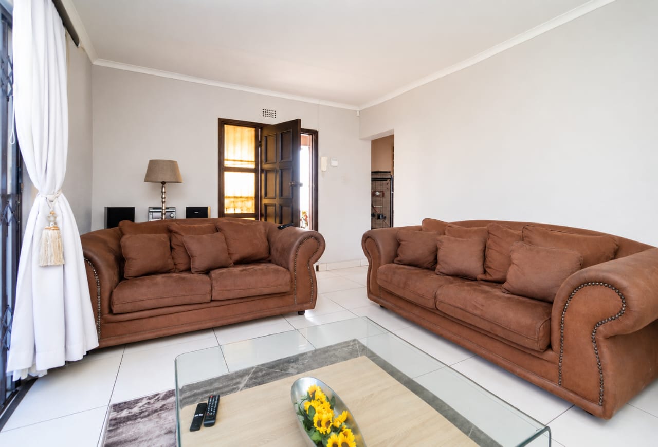 WhatsApp Image 2026-06-18 at 1.47.53 PM2 A beautiful property set on a spacious 560m² yard in the sought-after area of Klopperpark