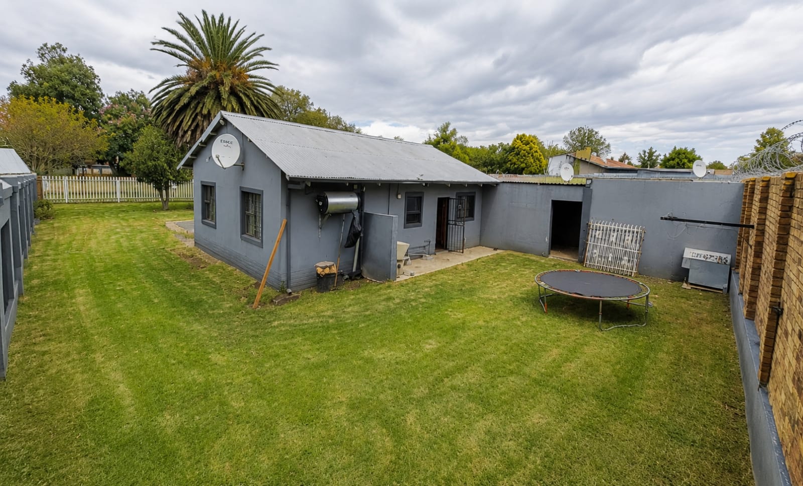 Spacious 3-Bedroom Family Home on a Generous Erf in Comet, Boksburg