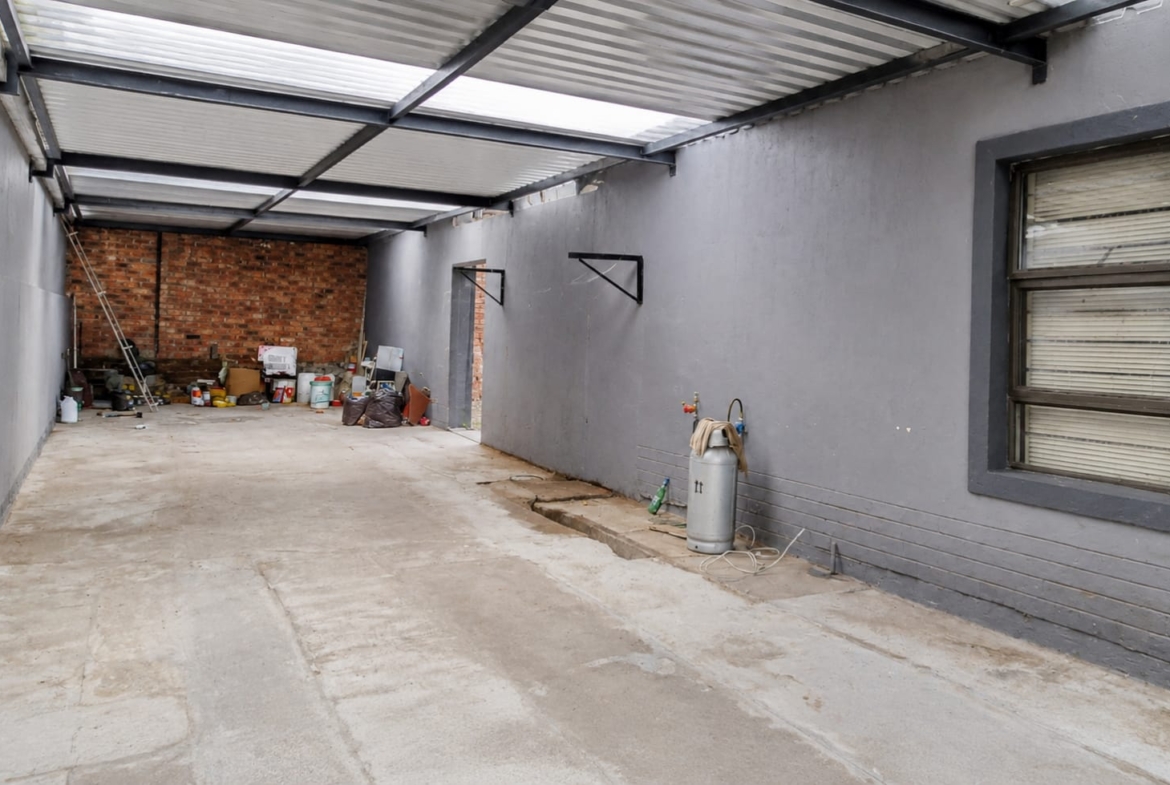 Spacious 3-Bedroom Family Home on a Generous Erf in Comet, Boksburg