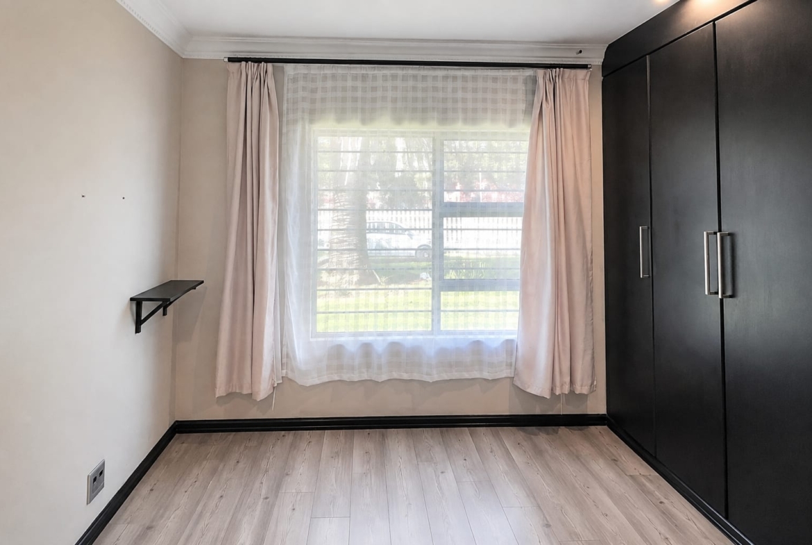 Spacious 3-Bedroom Family Home on a Generous Erf in Comet, Boksburg