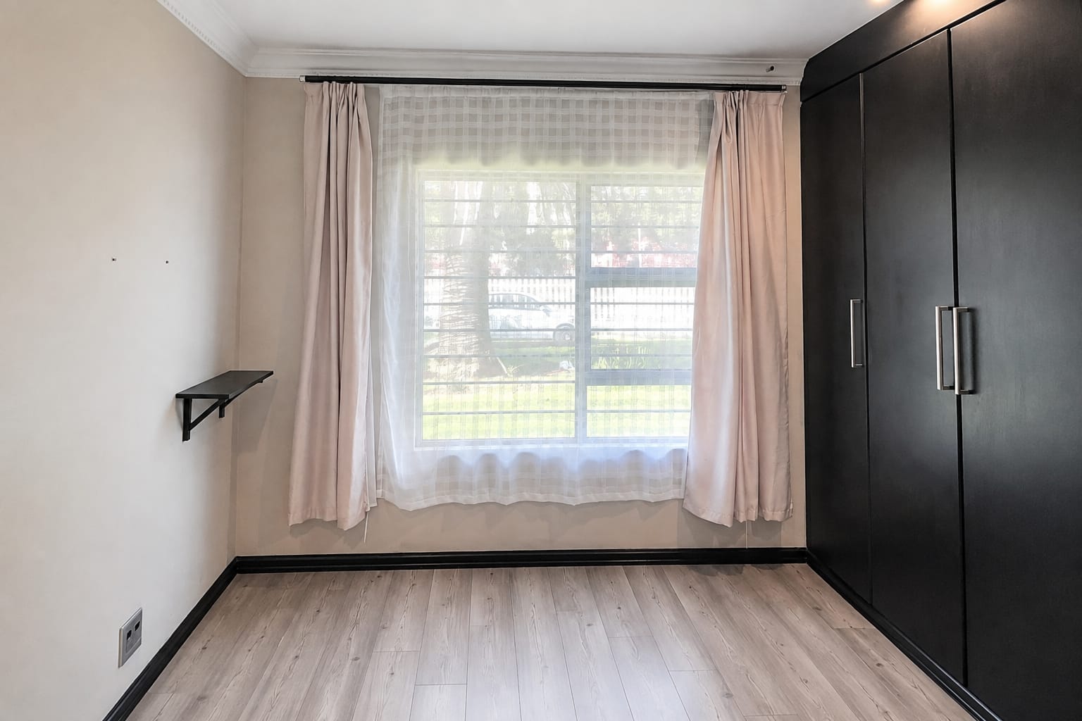 Spacious 3-Bedroom Family Home on a Generous Erf in Comet, Boksburg